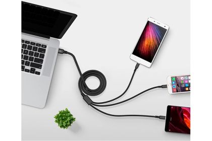 Praktisk 3-i-1 USB Kabel